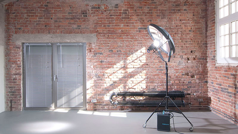 Fotostudio Gayer Professionelles Werbefotostudio in Melle – 300 m² Studiofläche mit Tageslicht, Blitz sowie LED-Beleuchtung